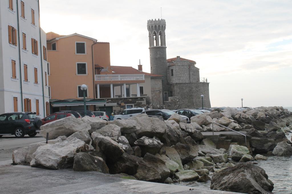 Piran Punta Beach Apartment Exterior photo